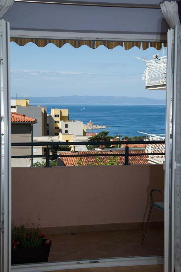 Sarena * Makarska